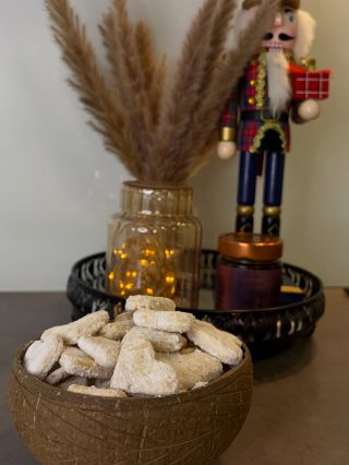 ✨ Vanilková pasta ve šlehačkovém cukroví udělala přesně to, co má – jemnou, ale výraznou vanilkovou chuť s krémovým...